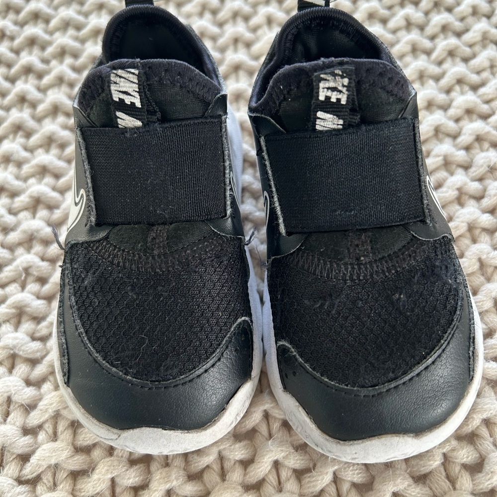 Nike Flex Runner 3 kids' shoes